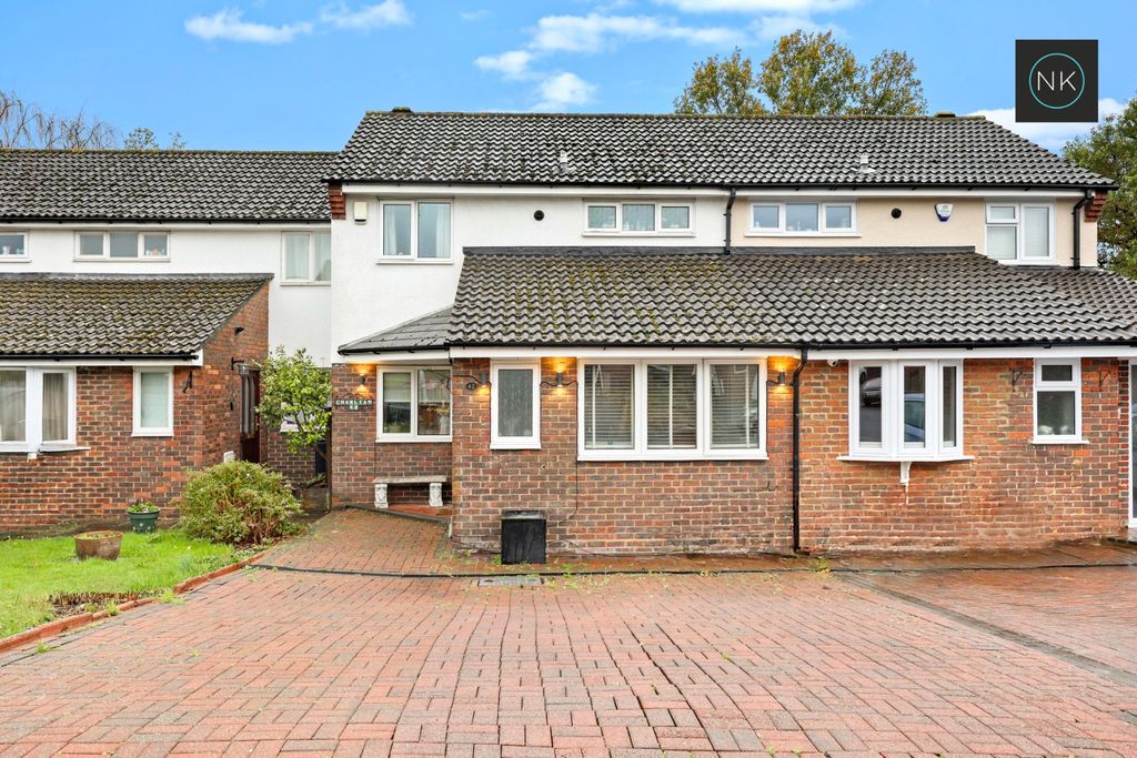 Property photo 1 of 24 4609192