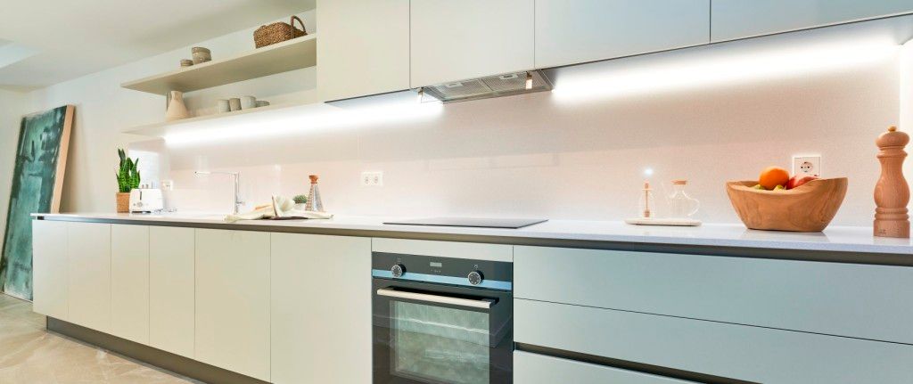 Property photo 3 of 20 B10-Voltor-Esporles-Kitchen-July2025.Jpg
