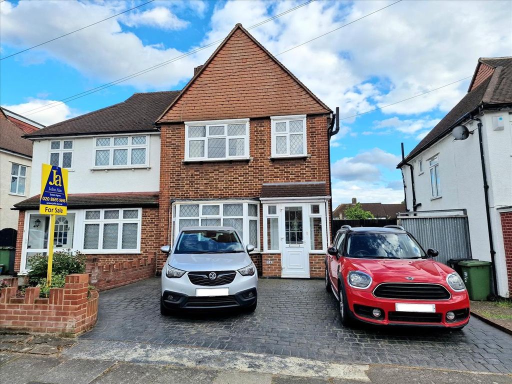 Property photo 1 of 18