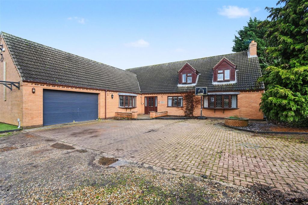 Property photo 1 of 36 Front