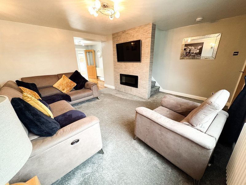 Property photo 3 of 15 Photo 17