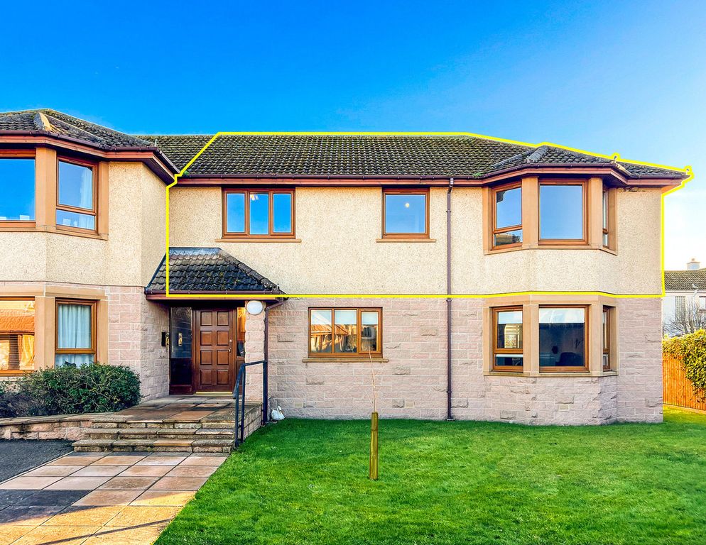 Property photo 3 of 27