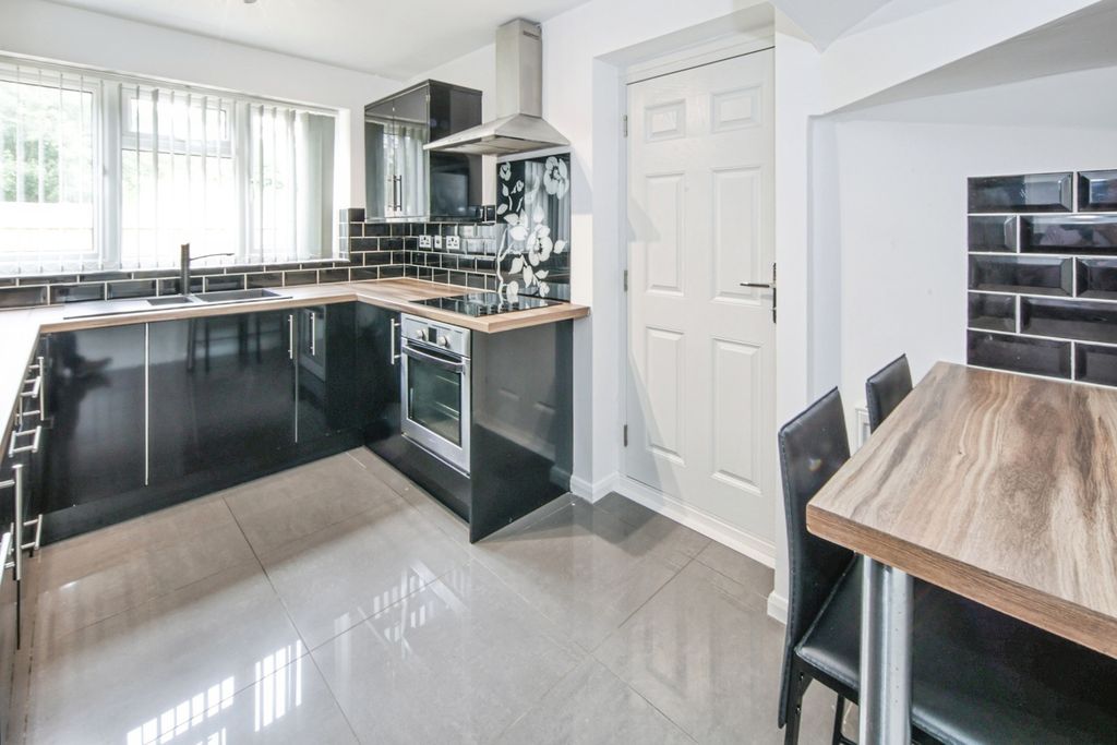 Property photo 2 of 18 Pbox-Img.Jpg