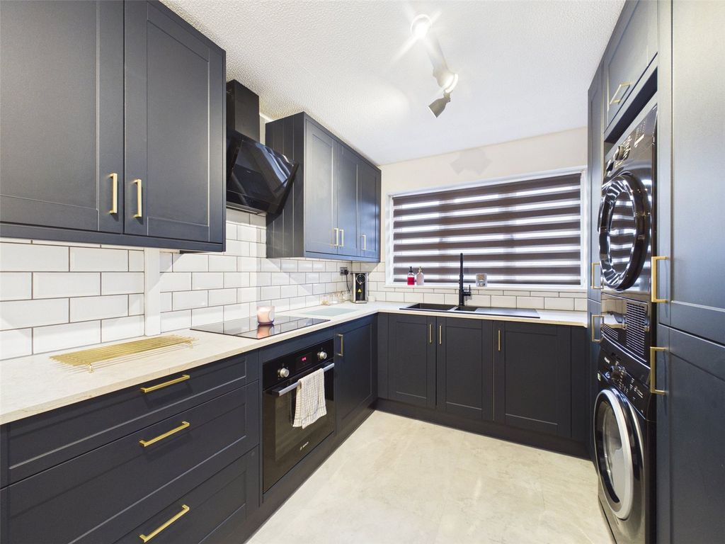 Property photo 3 of 15 Picture No. 09