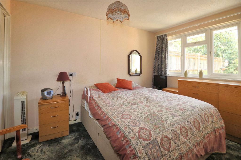 Property photo 3 of 11 Picture No. 15