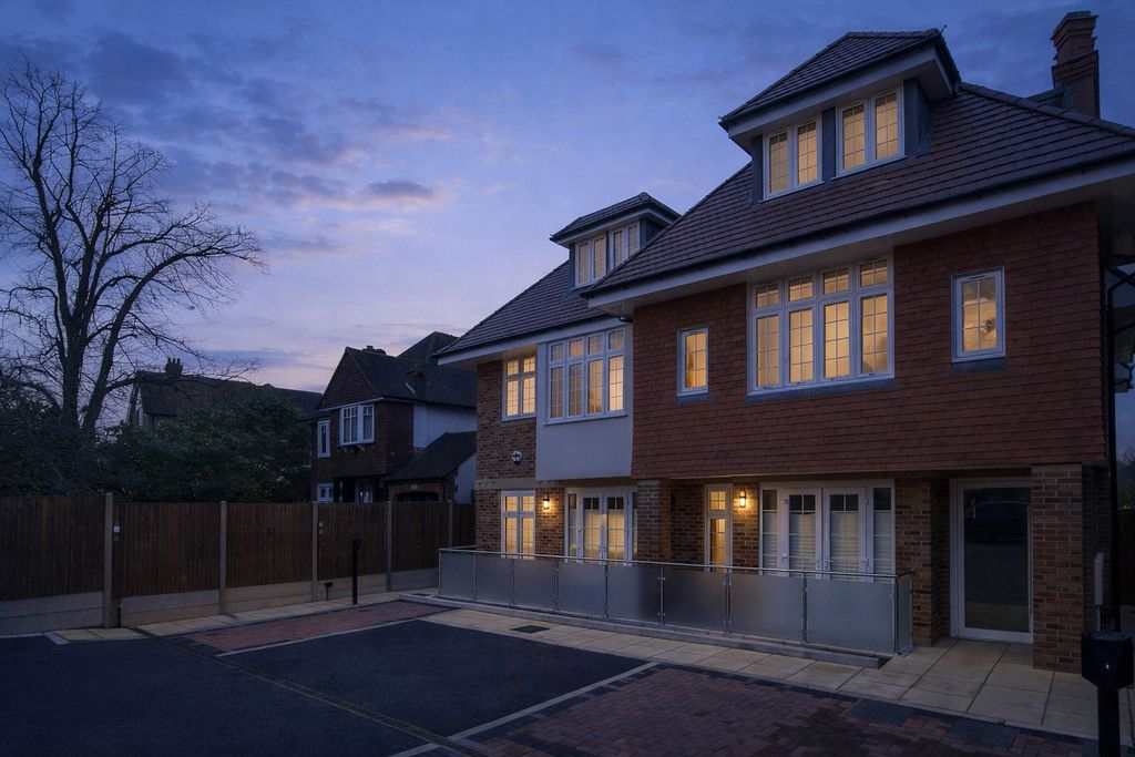 Property photo 1 of 9 Picture No. 12