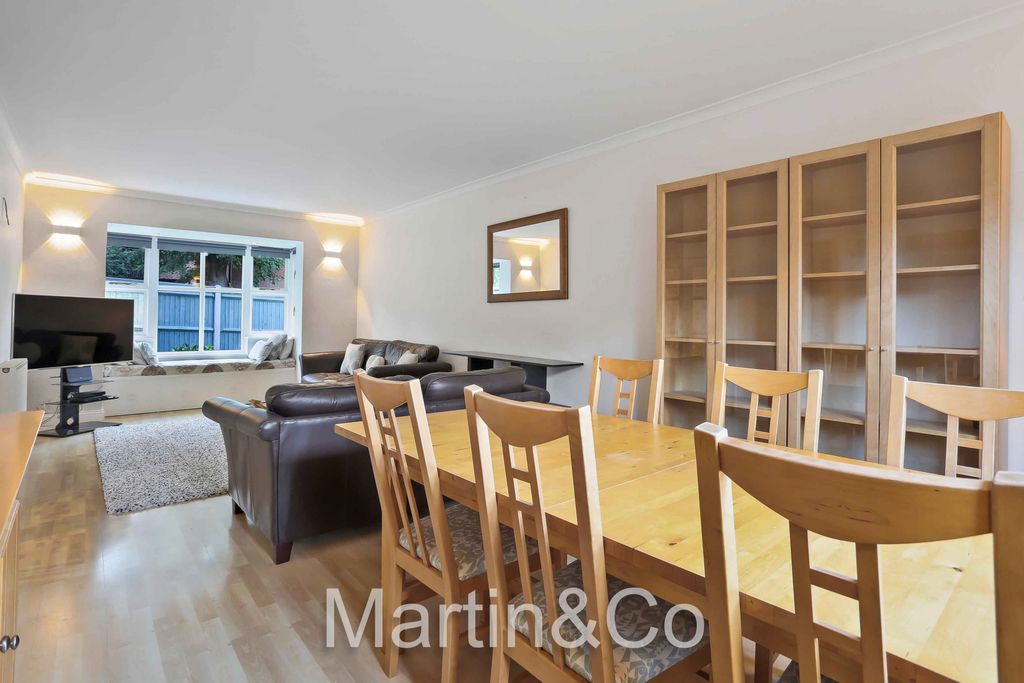 Property photo 2 of 15