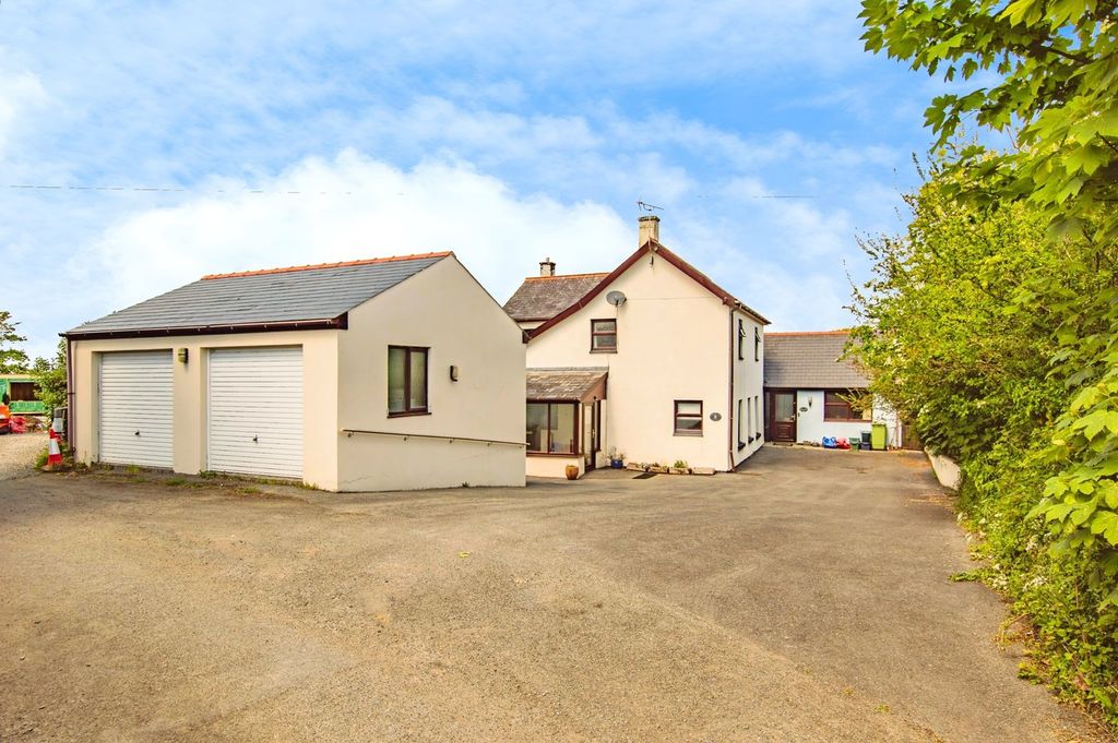 Property photo 1 of 35