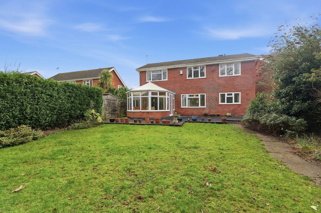 Property photo 2 of 31