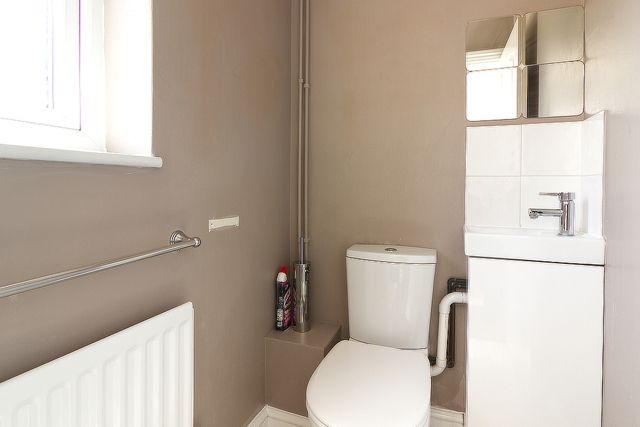 Property photo 2 of 12 Cloakroom WC