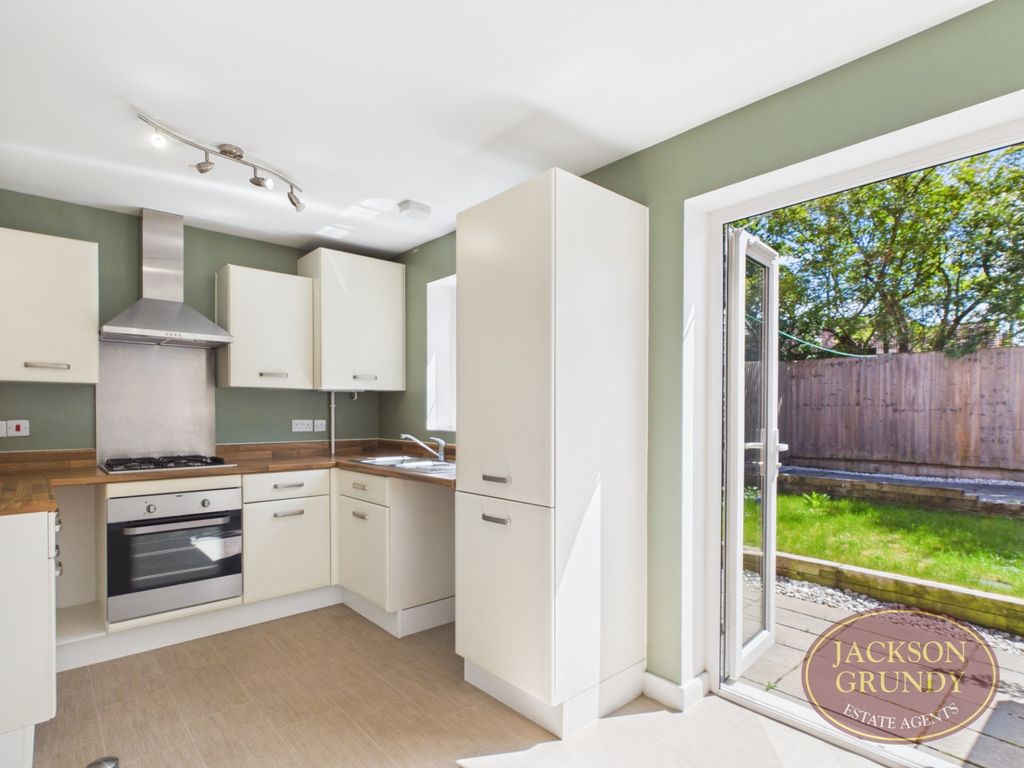 Property photo 3 of 12 Bective Close