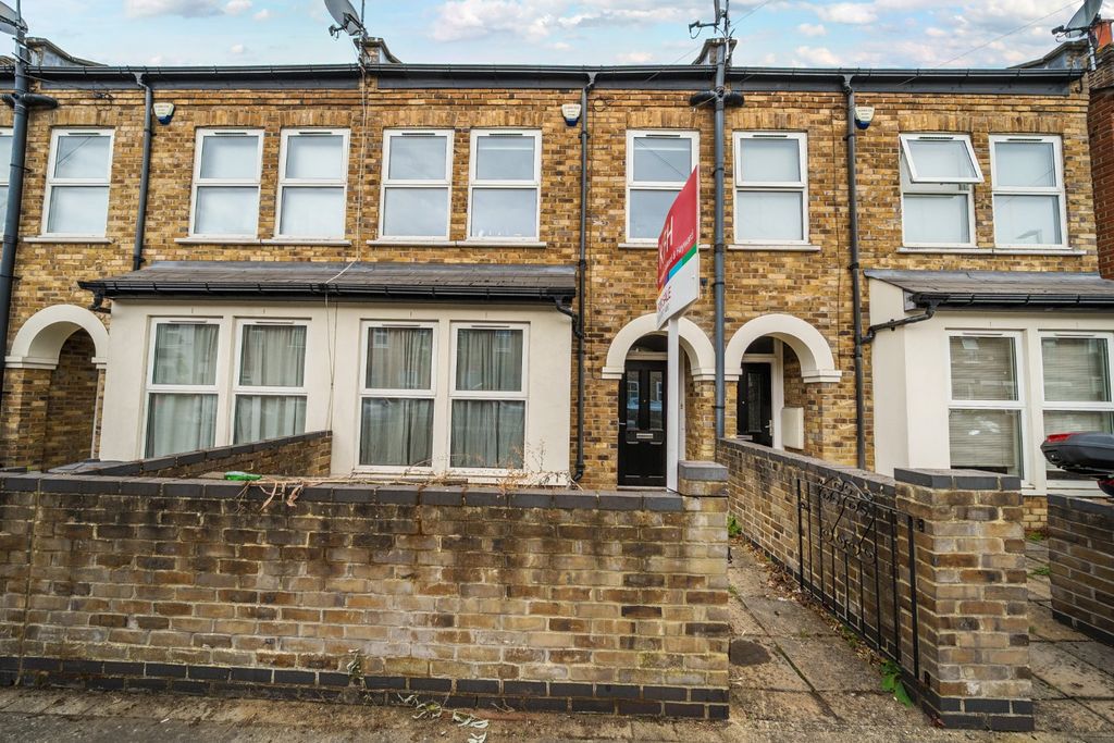 Property photo 1 of 12 Picture No. 16