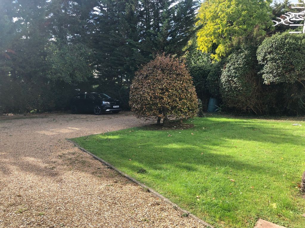Property photo 2 of 7
