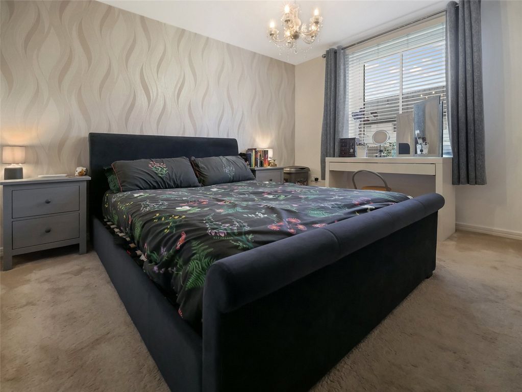 Property photo 3 of 21 Picture No. 14