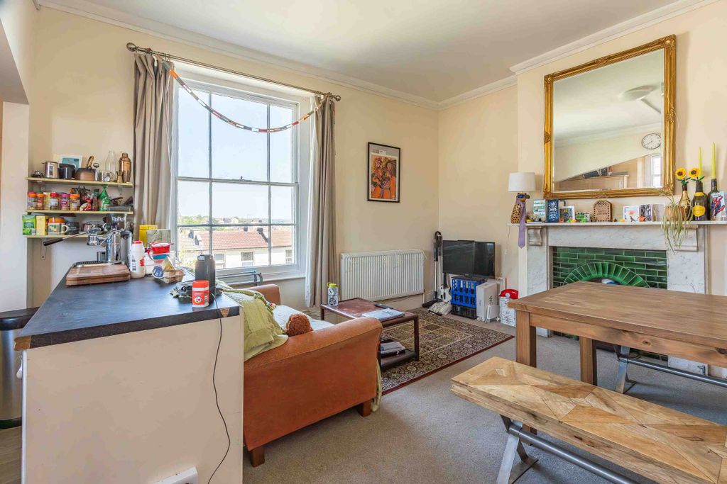 Property photo 2 of 10 Photo 1