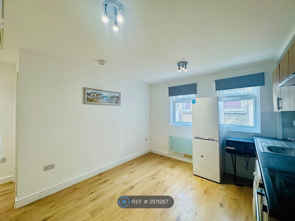 Property photo 3 of 7