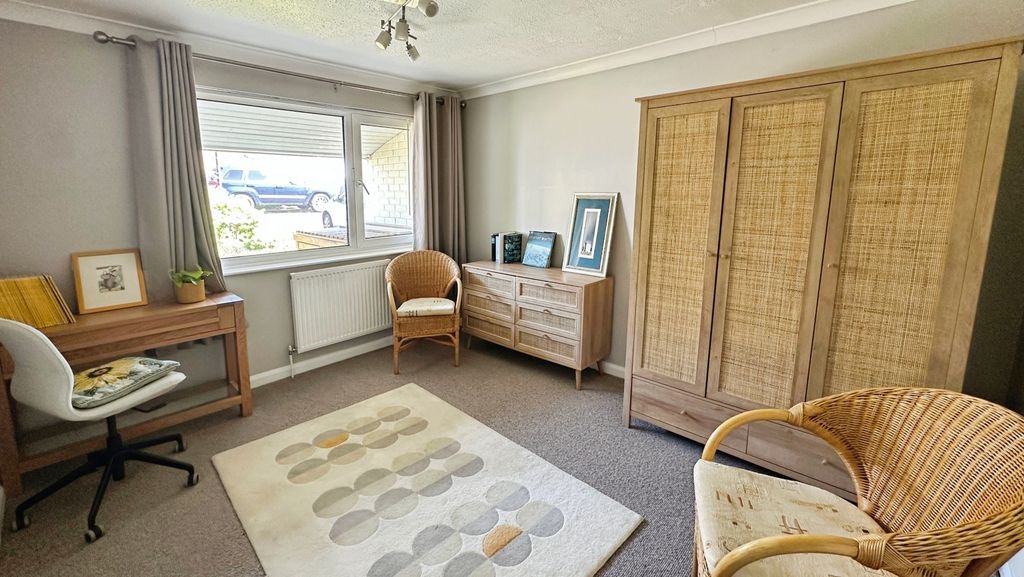 Property photo 3 of 19 Pbox-Img.Jpg