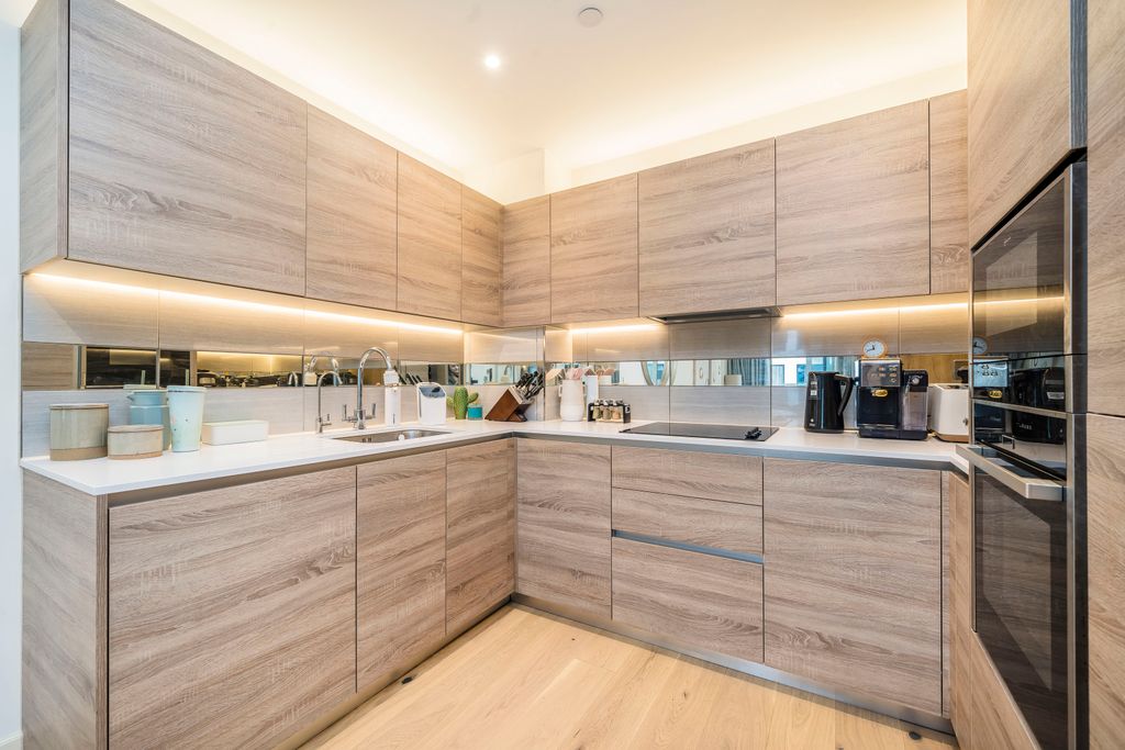 Property photo 3 of 9 Picture No. 33