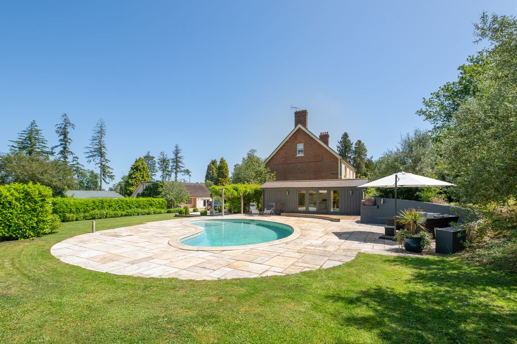 6 bed country house for saleNorth Trade Road, Battle TN33