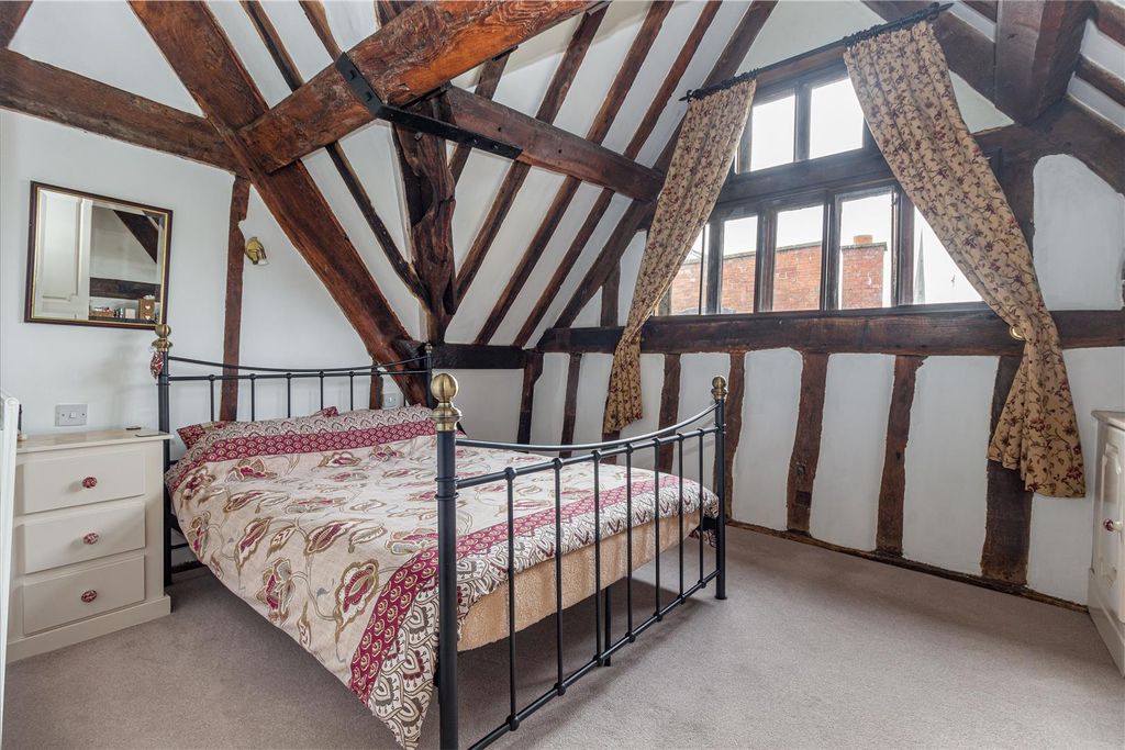 Property photo 3 of 16 Bedroom-1-1.Jpg