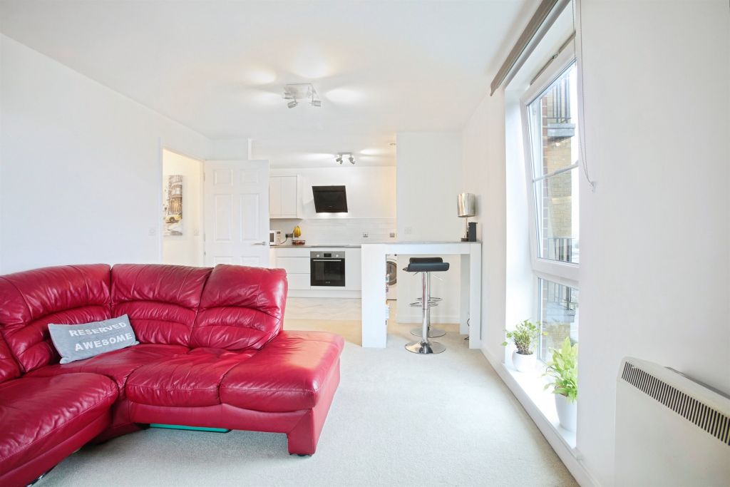 Property photo 3 of 16