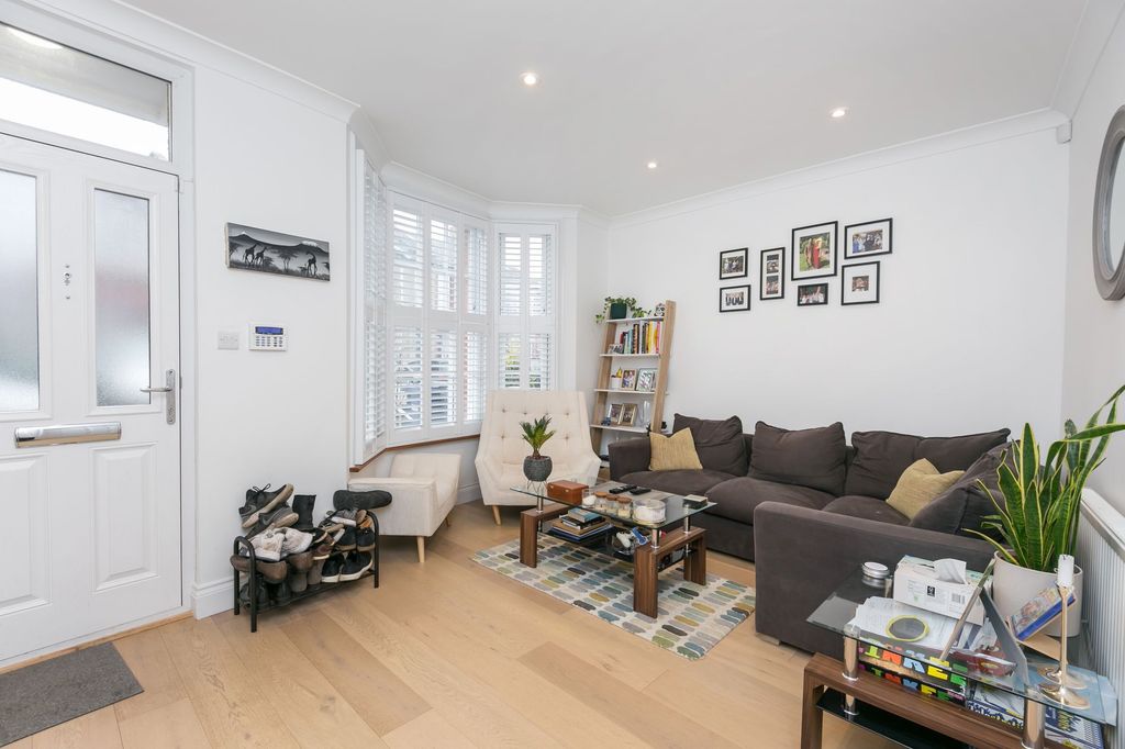 Property photo 2 of 13