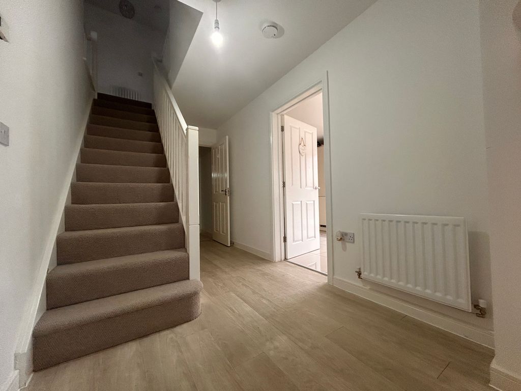 Property photo 3 of 13 Image