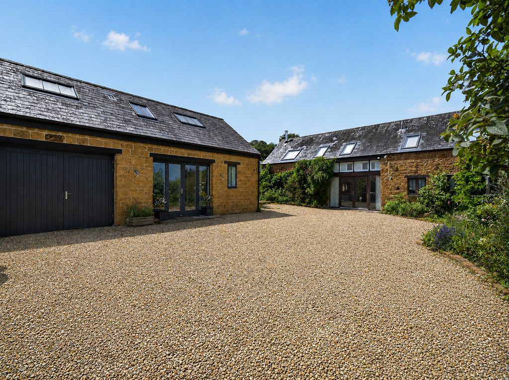 Property photo 1 of 36