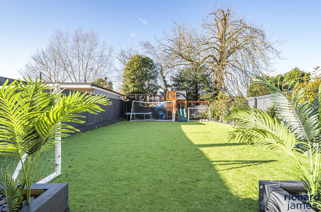 Additional image 9 of 4 bed detached house for salePeartree Close, Purton, Swindon, Purton SN5