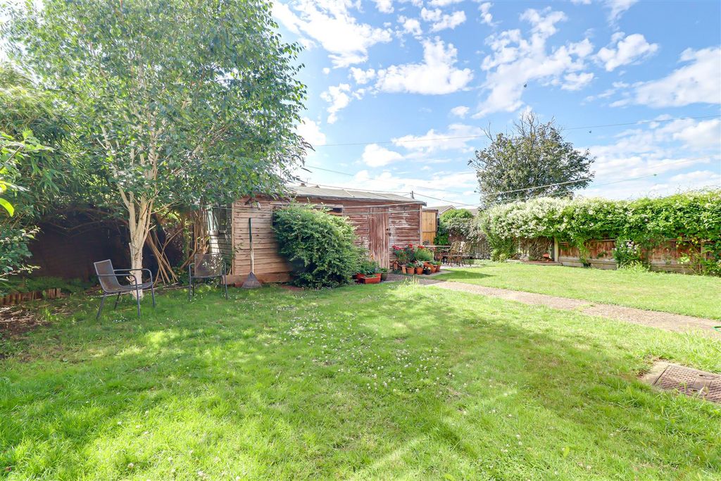 Property photo 2 of 30