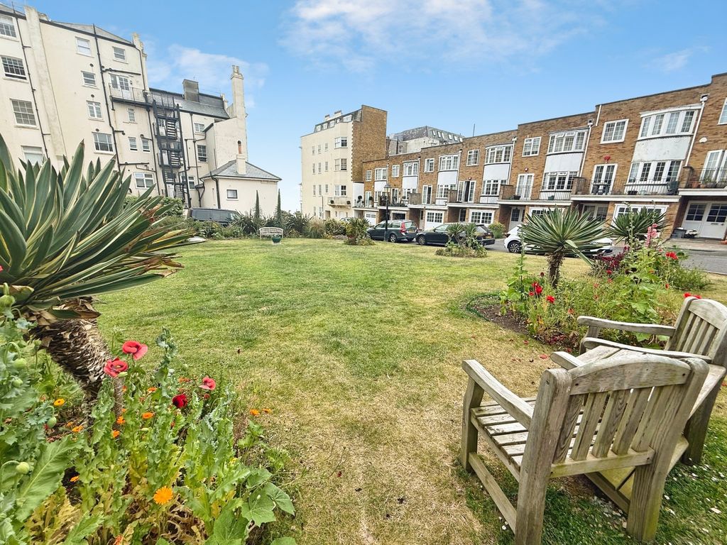 Property photo 2 of 18 Pbox-Img.Jpg