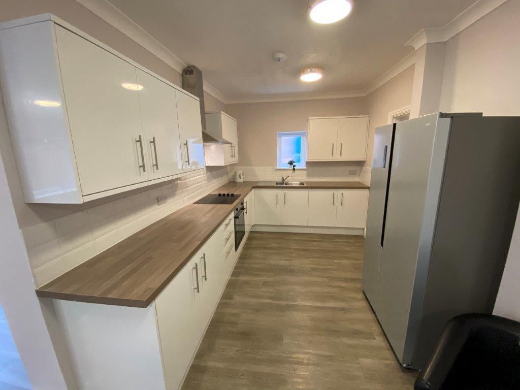 Property photo 3 of 30 (Main)