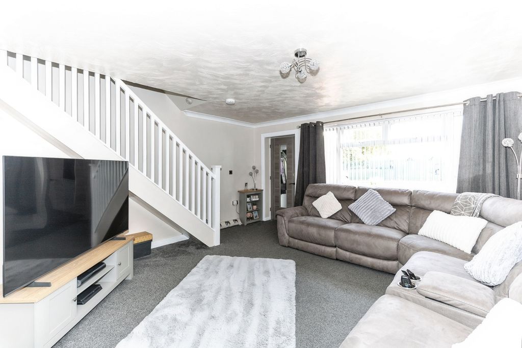 Property photo 3 of 20 Pbox-Img.Jpg