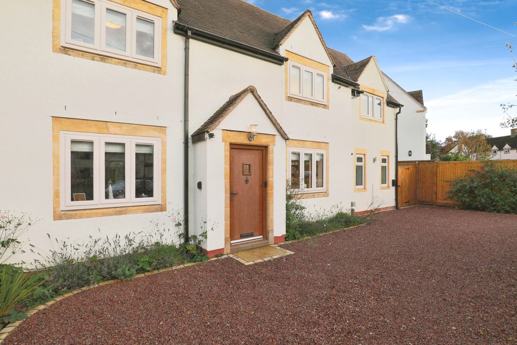 Property photo 1 of 19 Photography