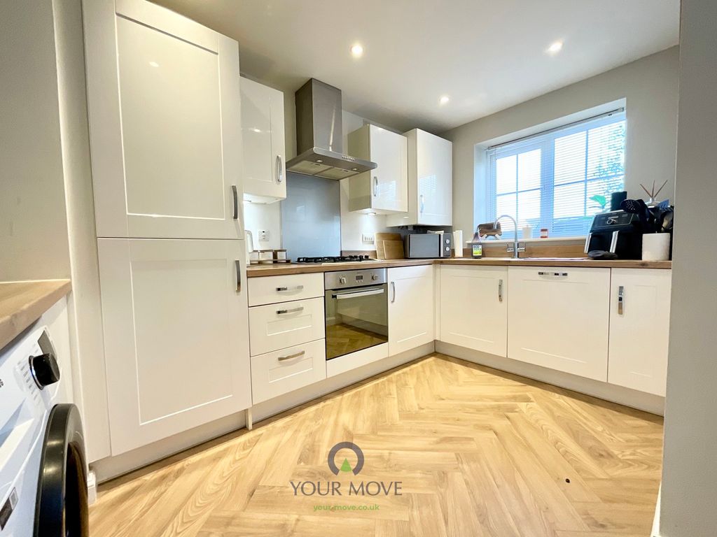 Property photo 3 of 16 Pbox-Img.Jpg
