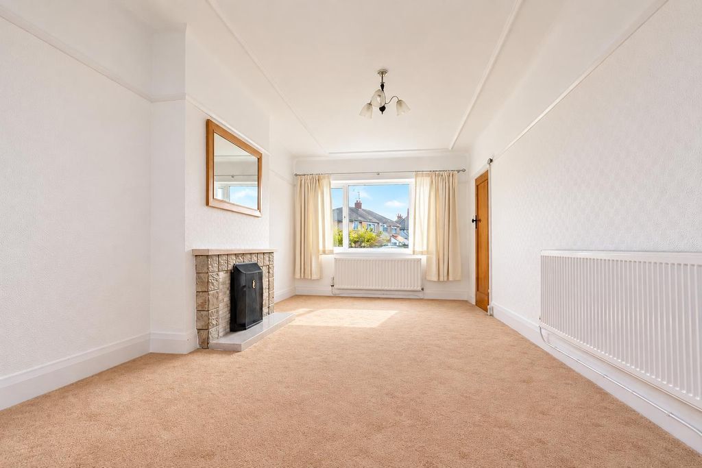 Property photo 2 of 11 651F3E9B-Bdc5-462B-Aab9-Cfcc617826Ca.Png