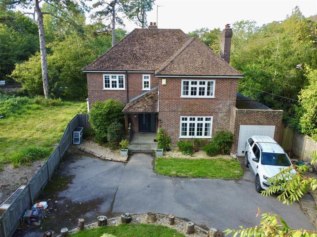 Property photo 1 of 37