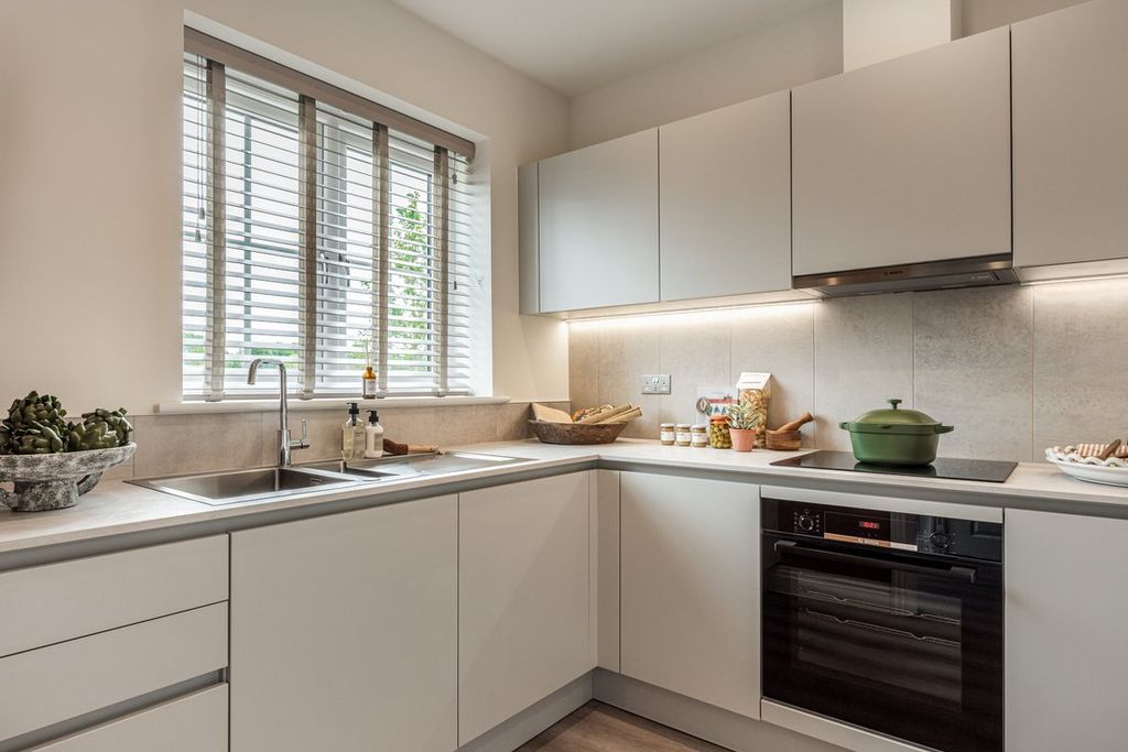 Property photo 3 of 20 Showhome