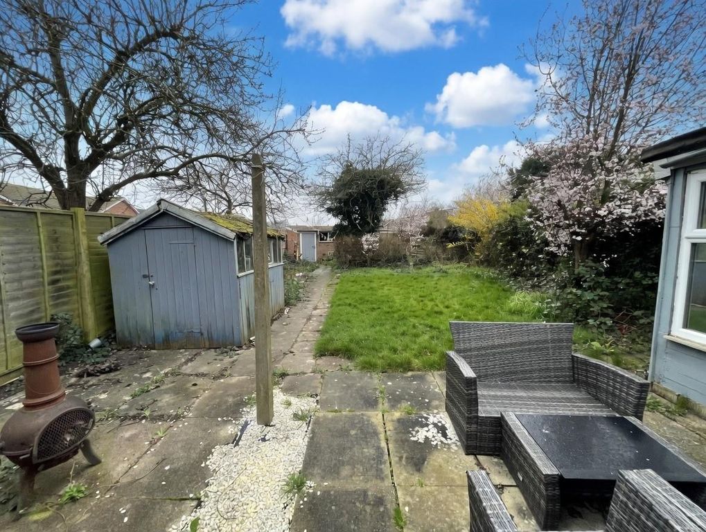 Property photo 3 of 11 Garden.Jpg