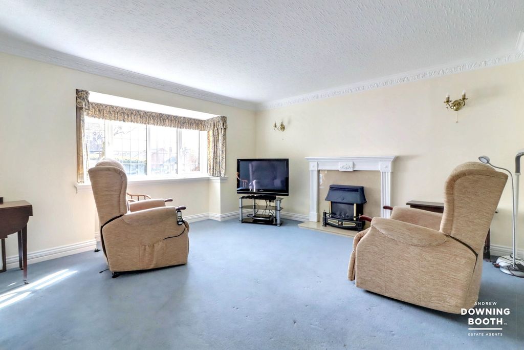 Property photo 2 of 22