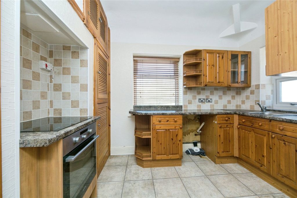 Property photo 3 of 19 Picture No. 12