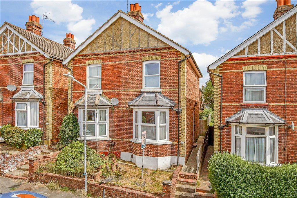 Property photo 1 of 11 External (Web) :