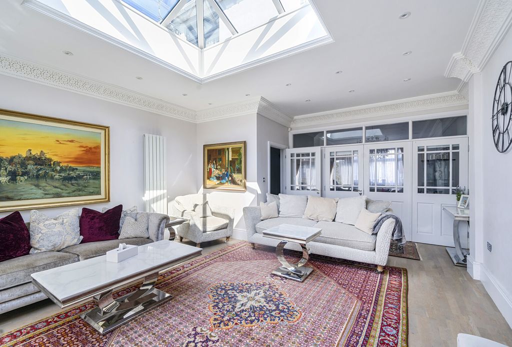 Property photo 3 of 14 1348053-17-68Bac5...