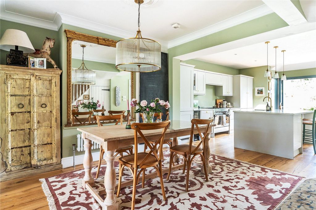 Property photo 3 of 21 Dining Room