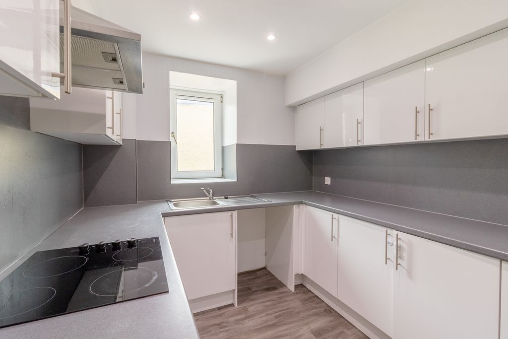 Property photo 1 of 14 Kitchen