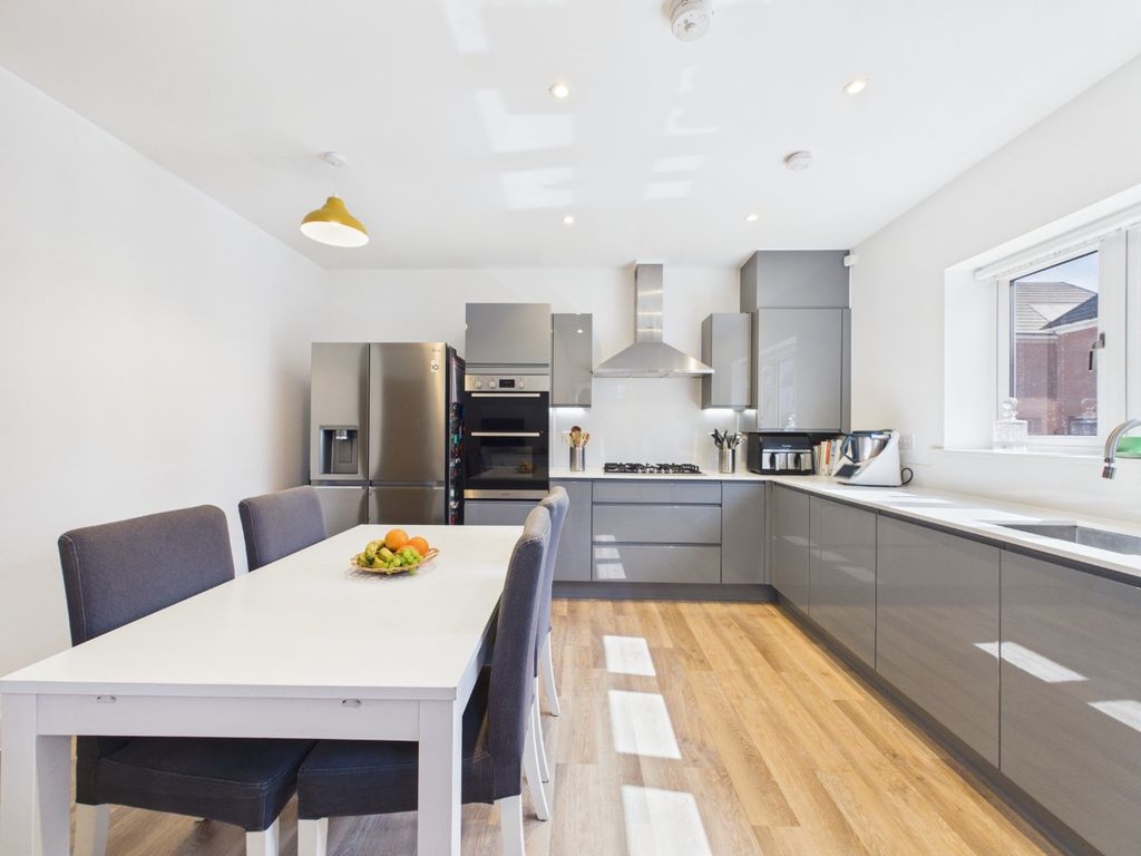 Property photo 2 of 22 5328164