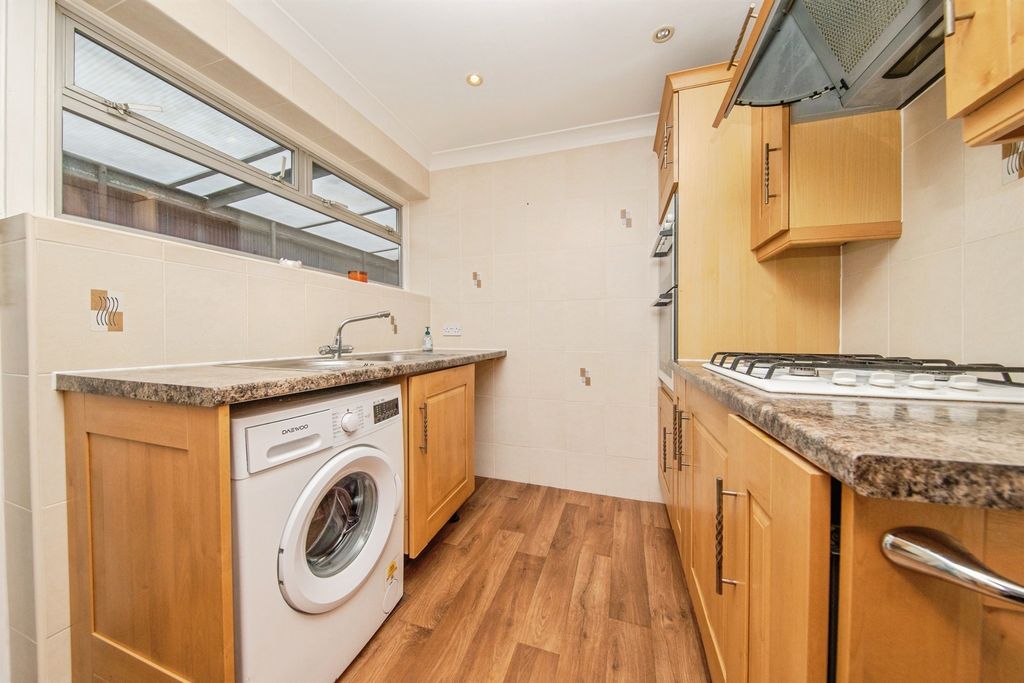 Property photo 2 of 16