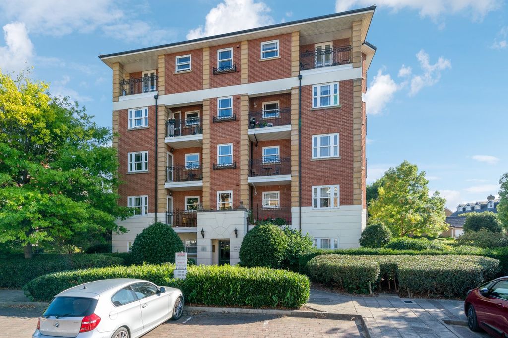 Property photo 2 of 13