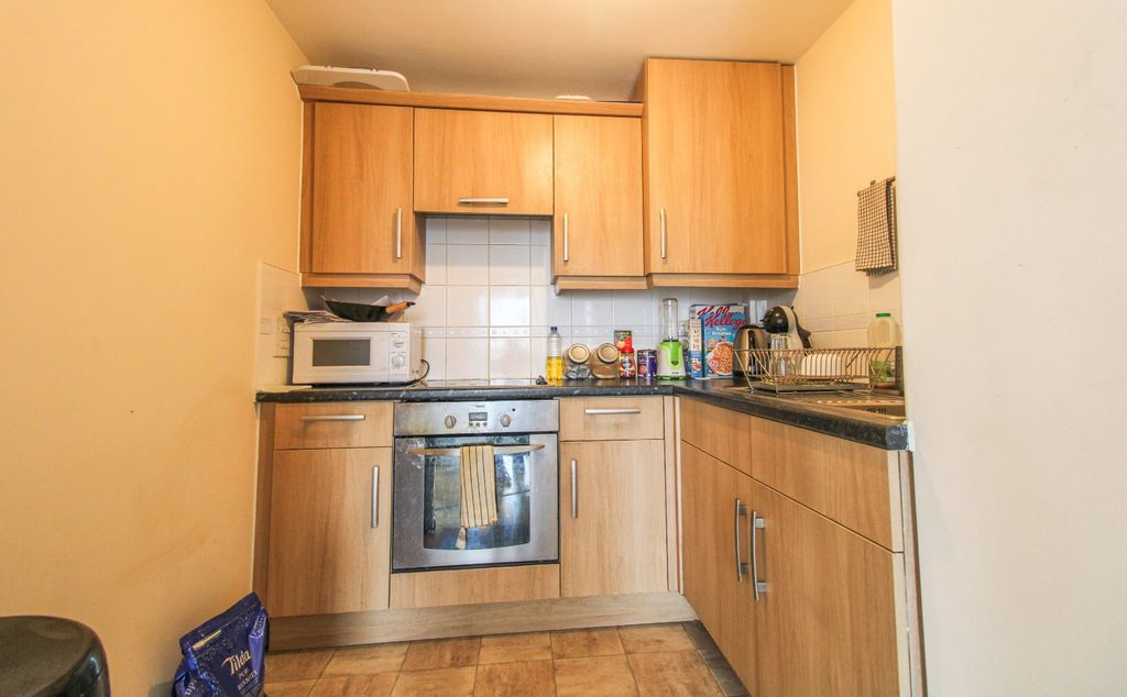 Property photo 3 of 8 Picture No. 06