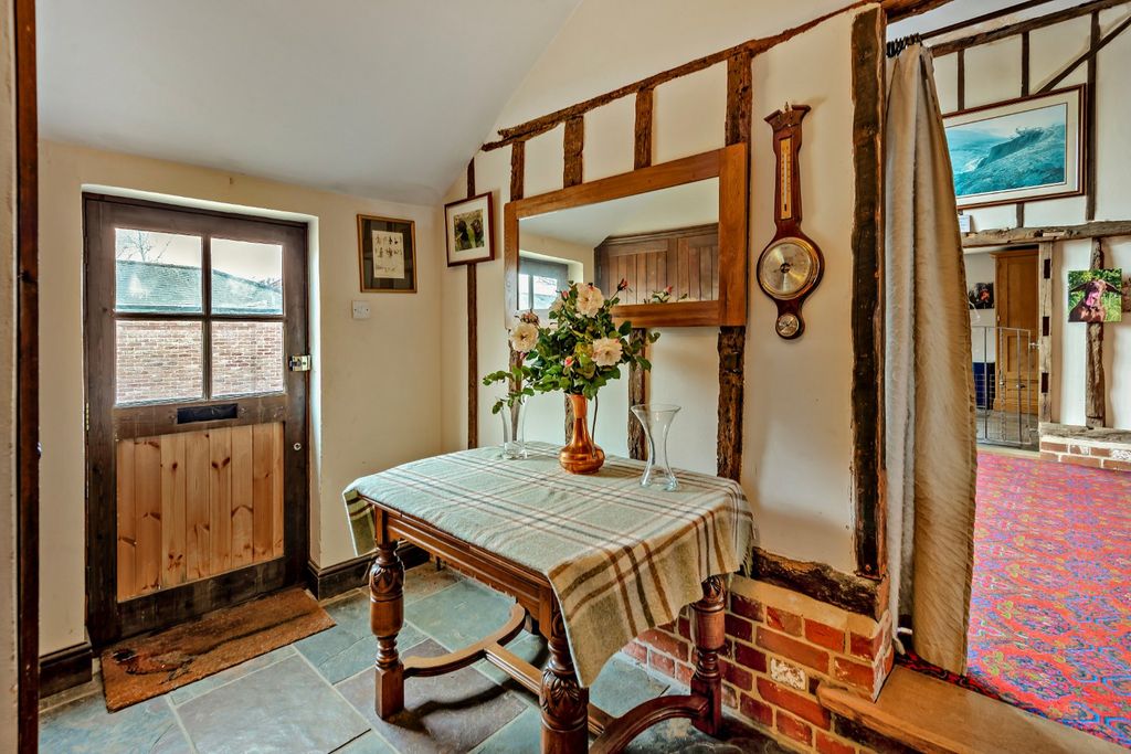 Property photo 3 of 14 Picture No. 12